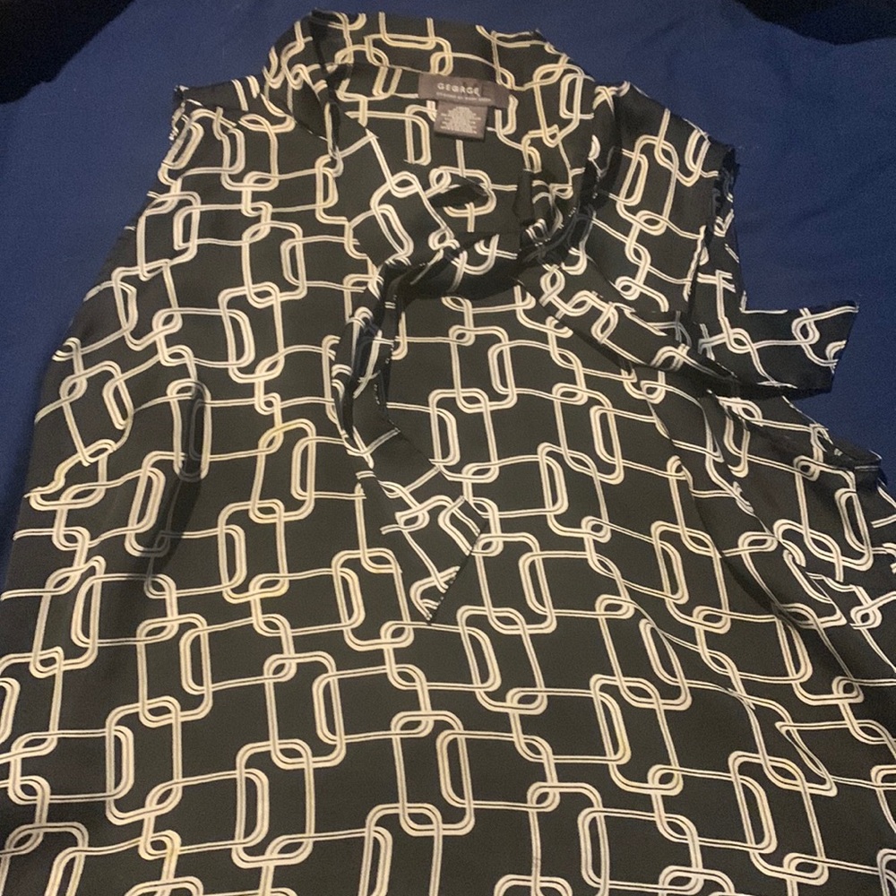 XL black and cream geometric design top
